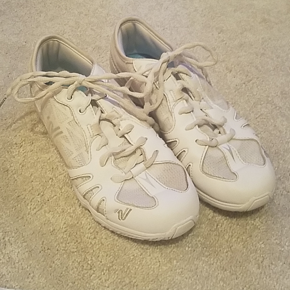 Varsity all star cheer shoes